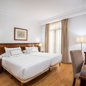 Habitación Clásica con 2 Camas Individuales